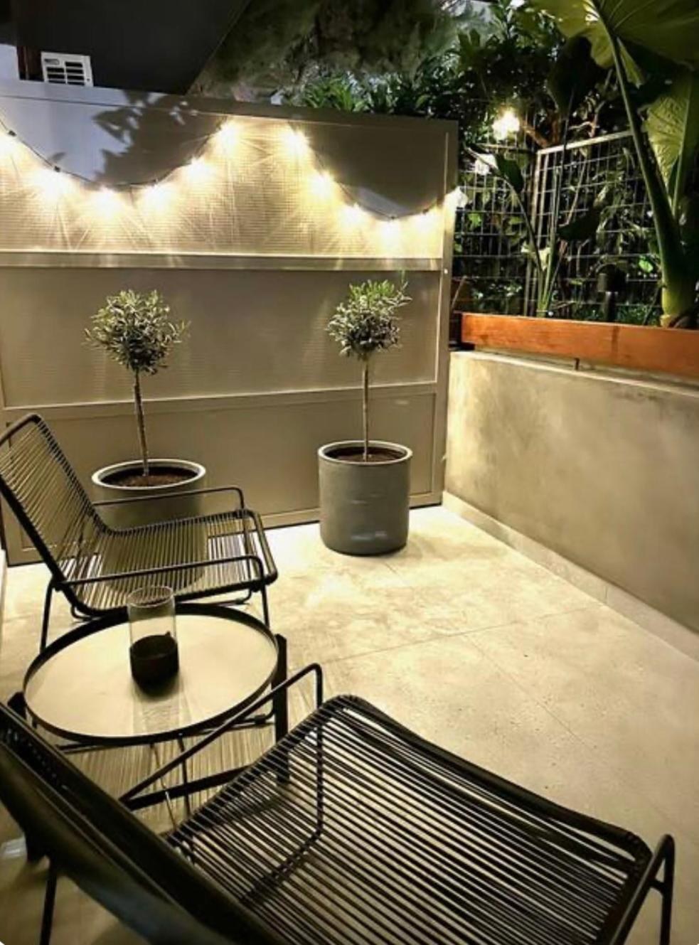 Athenian Coastal Urban Living Apartment Exterior photo
